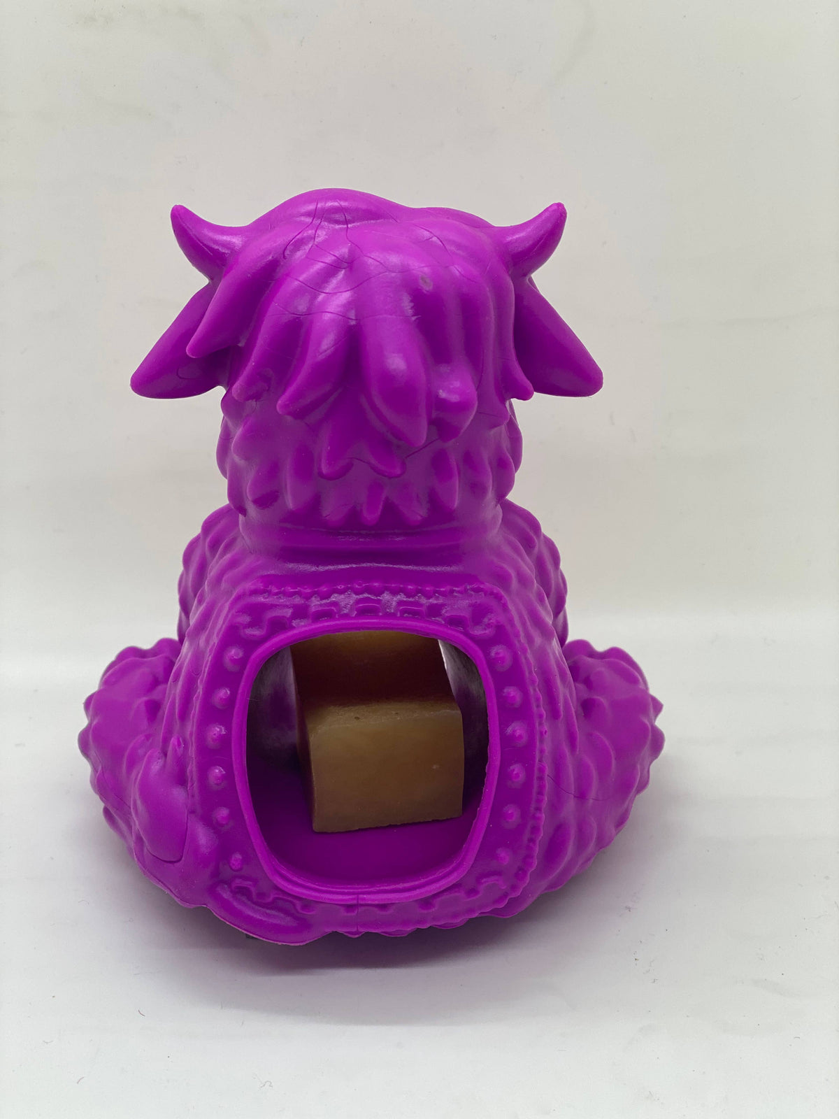 Yeti Dog Chew Puff & Play Treat Dispenser Purple